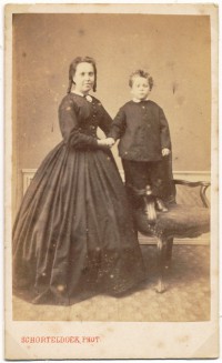 Maria Johanna Hoogendijk en zoon Adriaan Jan Cornelis